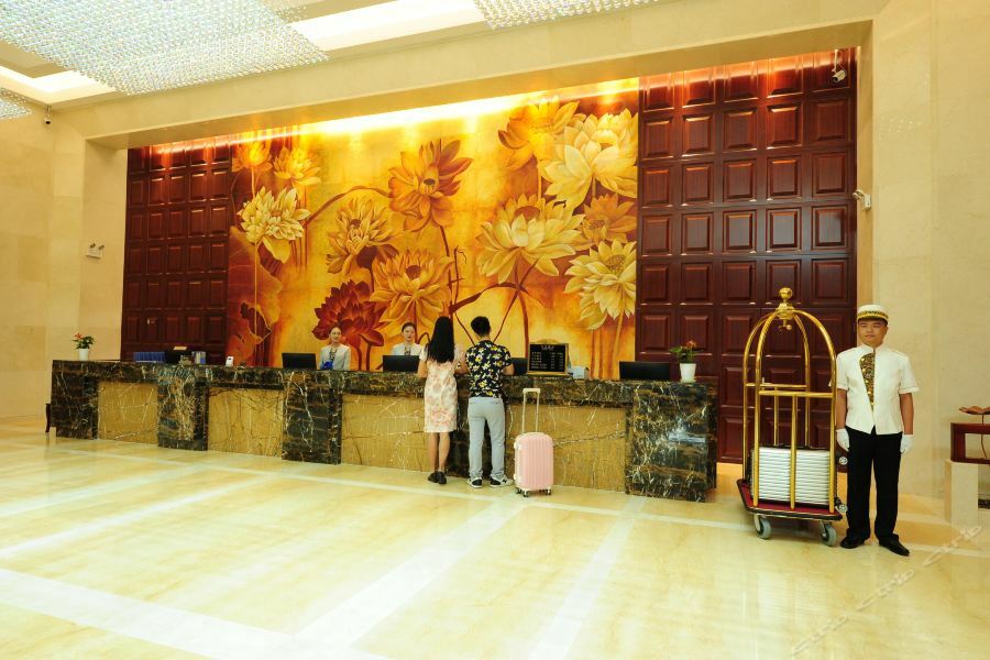 Friendship Hotel Changsha Buitenkant foto